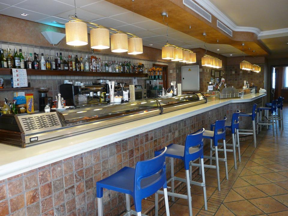 Hotel Restaurante El Tollo Utiel Eksteriør bilde